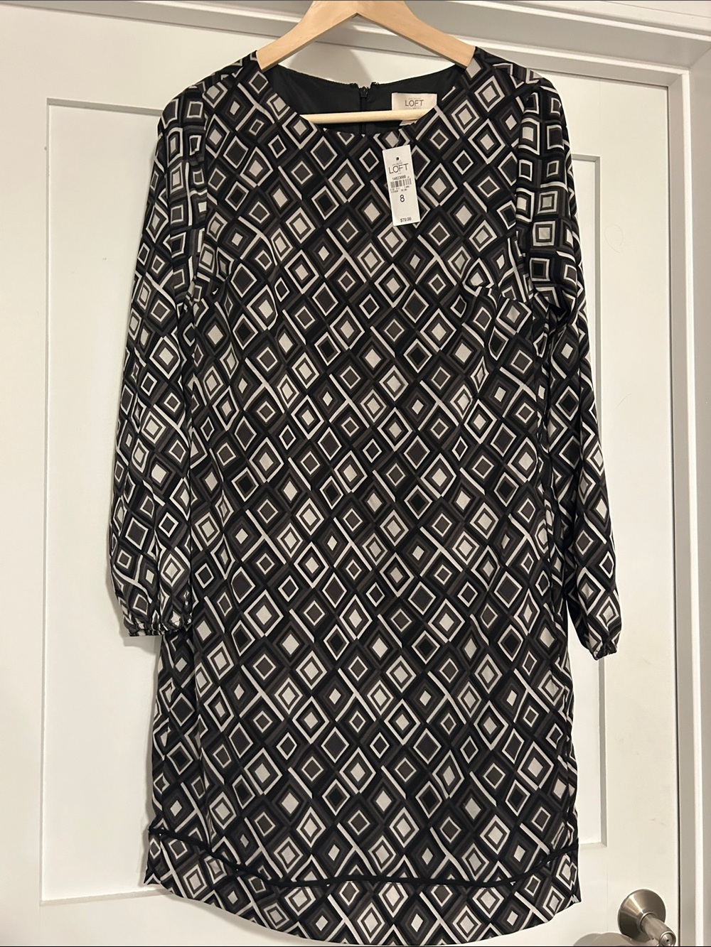 LOFT Black and White Geometric Long-Sleeve Shift Dress
